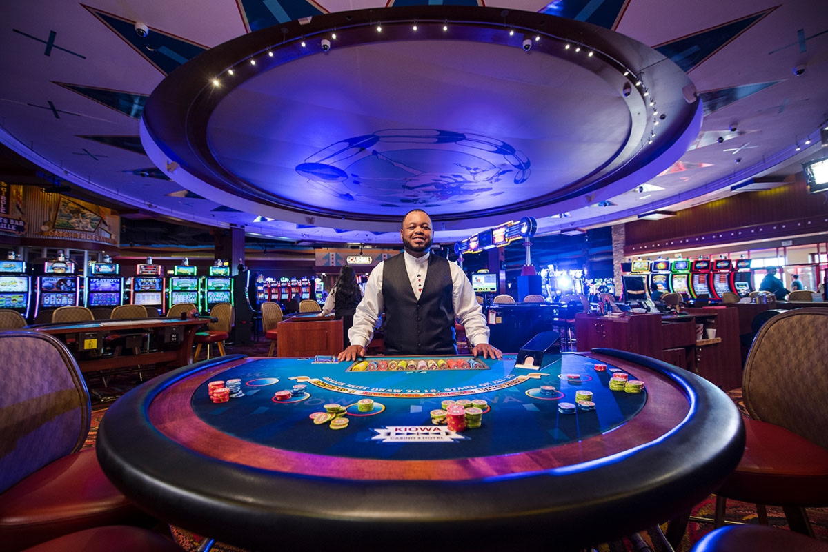 200 free spins casino at Guts Casino