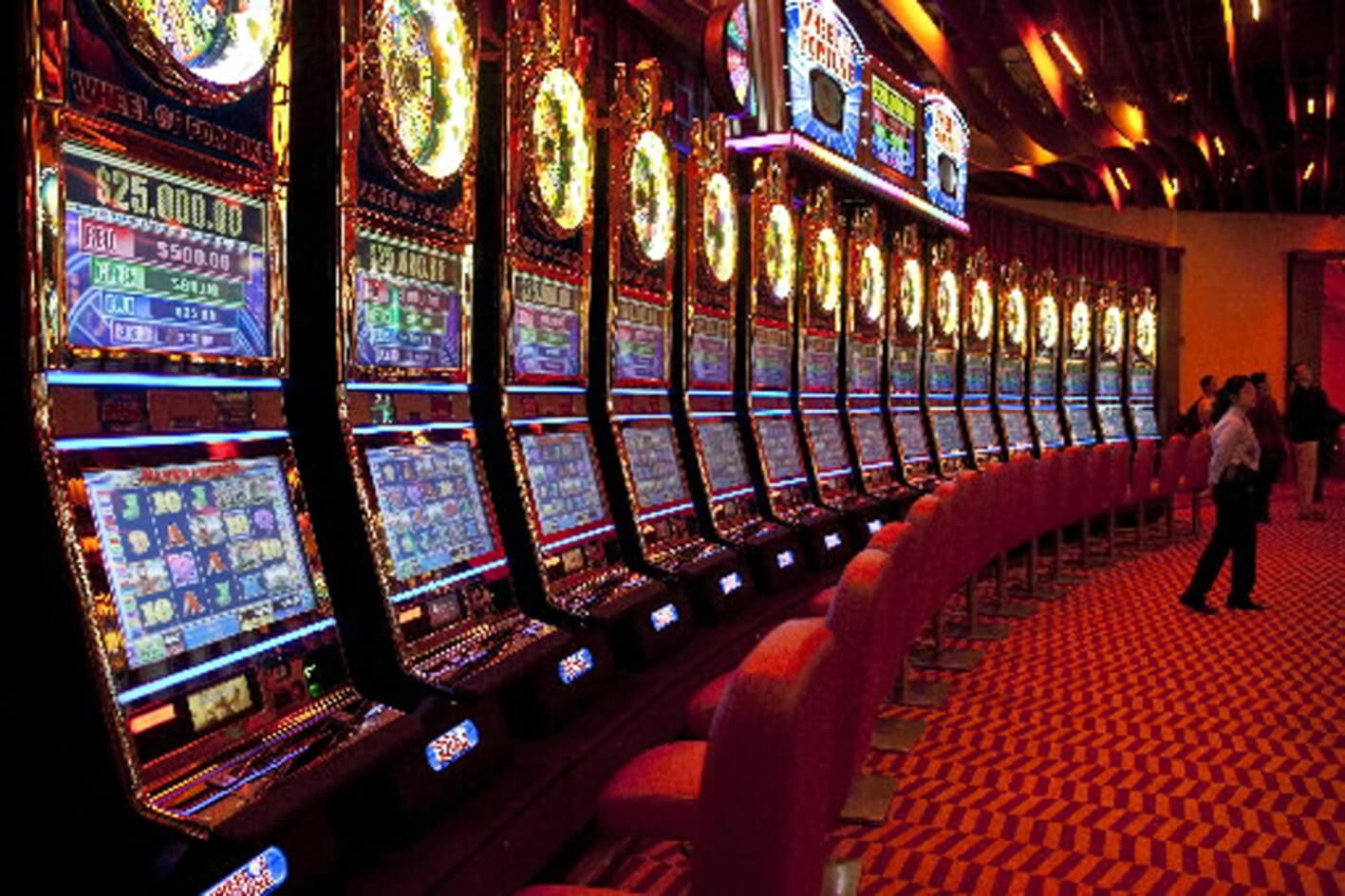 185% Signup casino bonus at Casino com