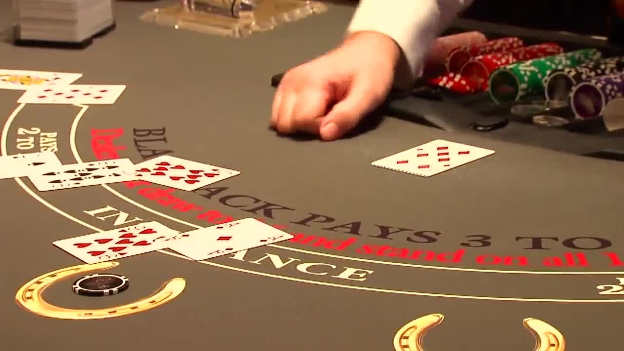 200 free casino spins at Royal Panda Casino