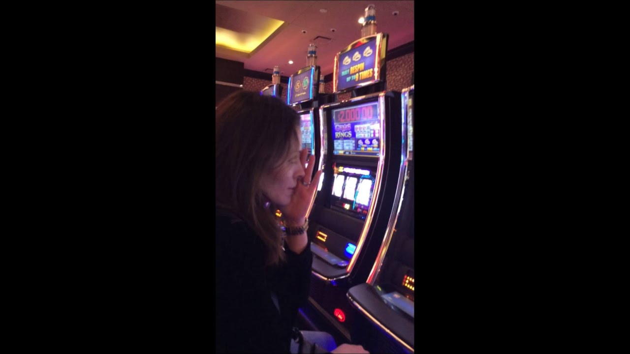 45 FREE SPINS at Grandivy Casino