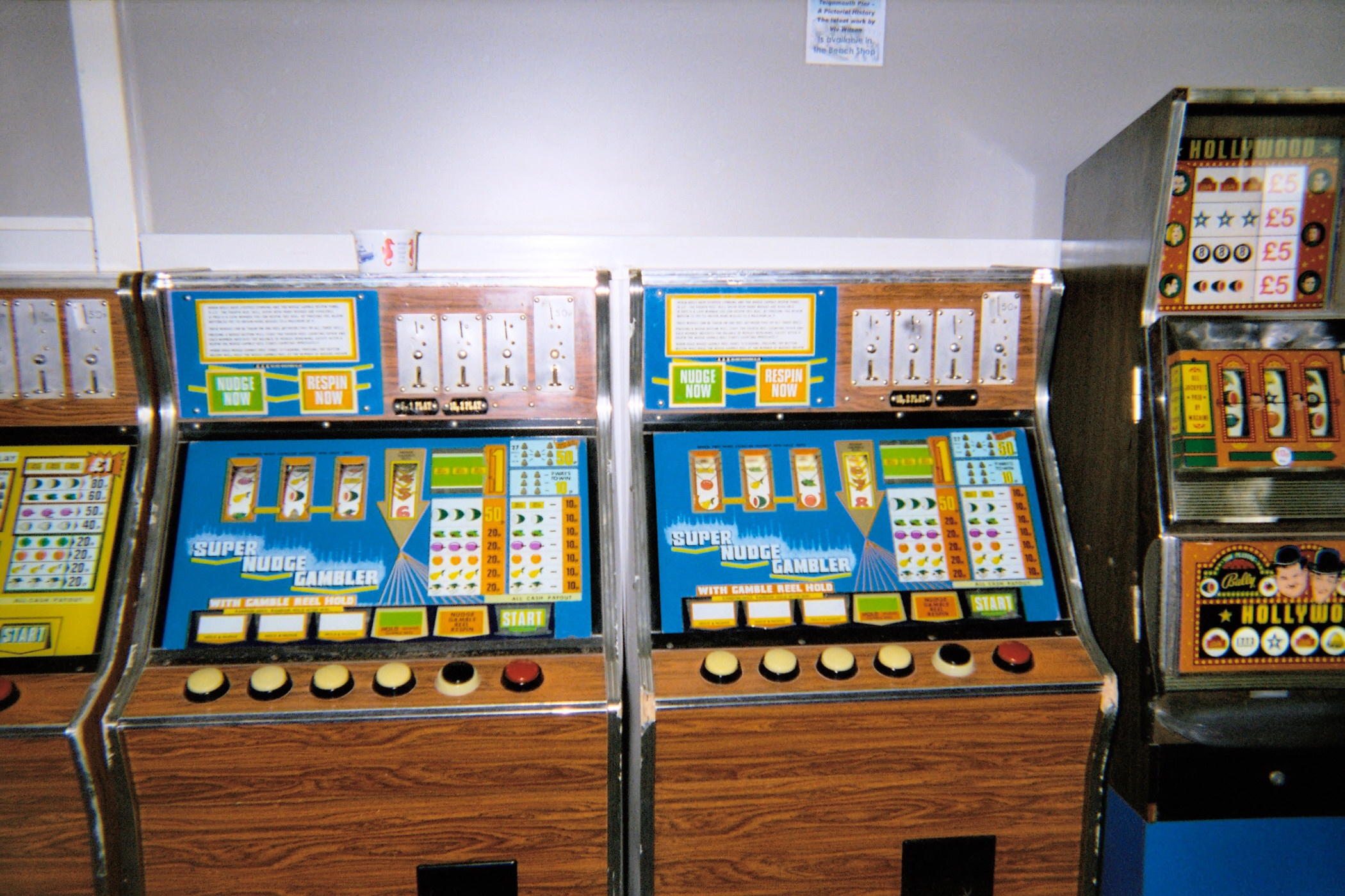 30 free spins at Vegas Hero Casino