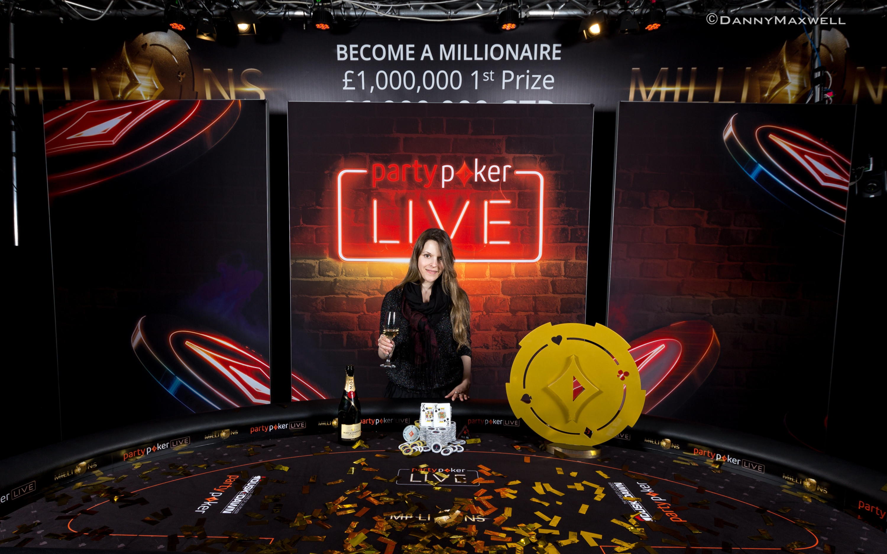 500% Signup casino bonus at Red Spins Casino