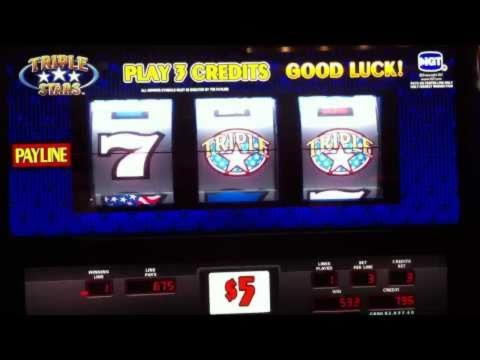 $765 Daily freeroll slot tournament at Magic Red Casino