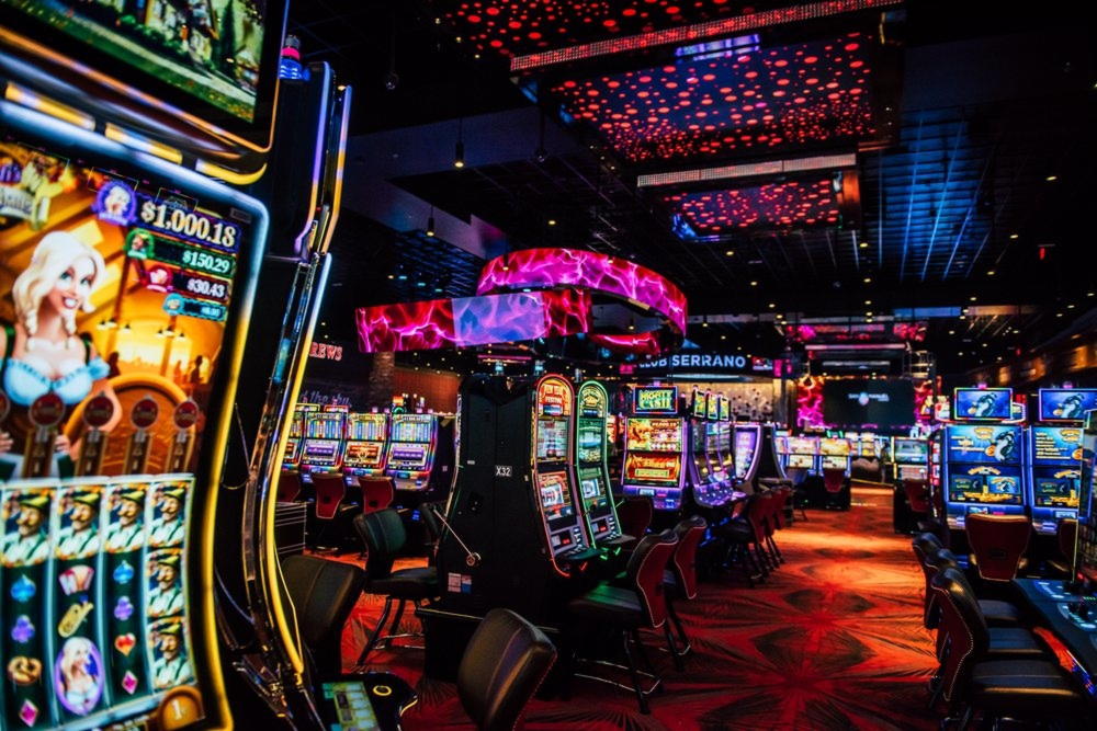 €855 Daily freeroll slot tournament at Sloty Casino