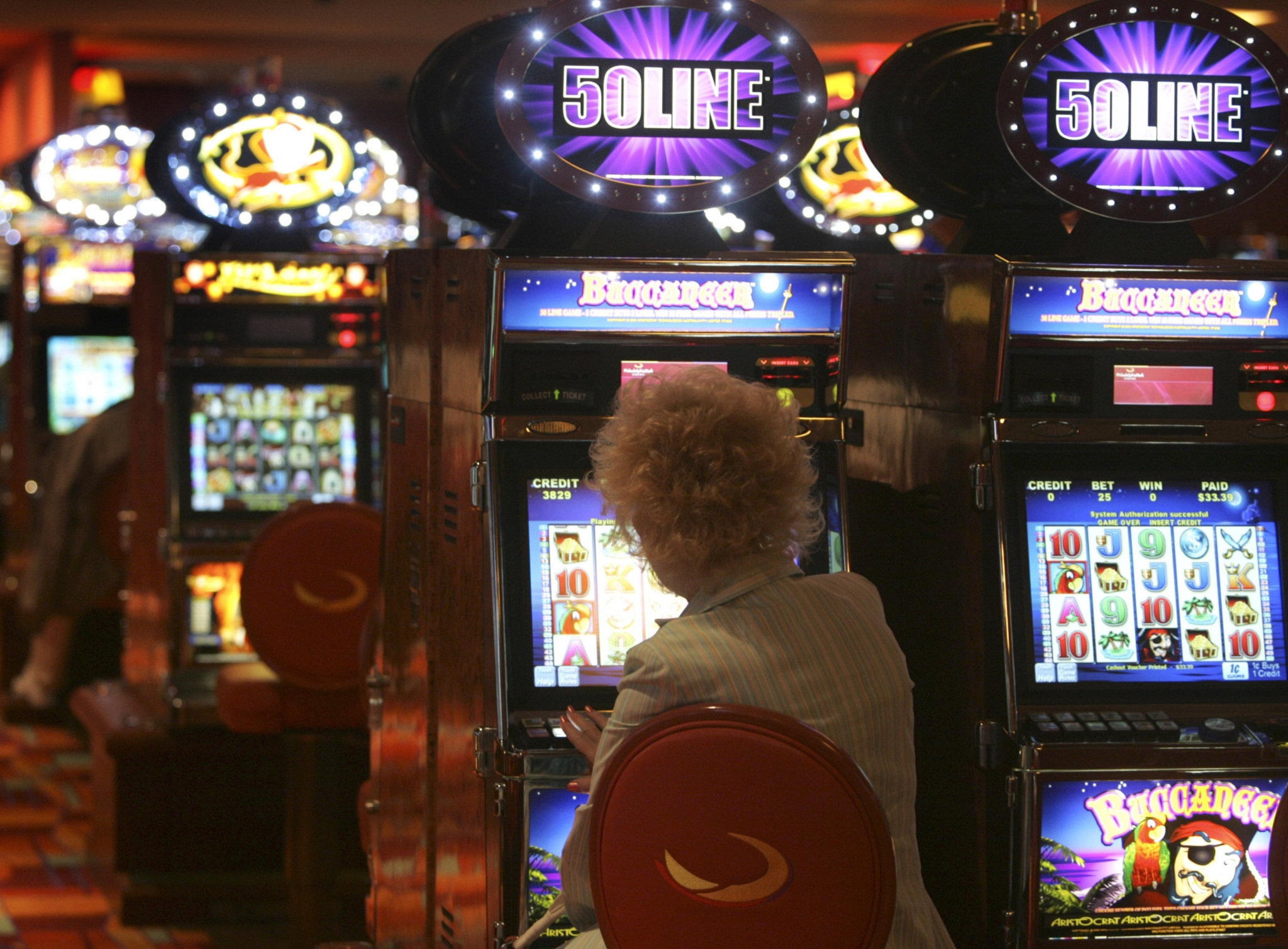 EUR 330 Daily freeroll slot tournament at Party Casino