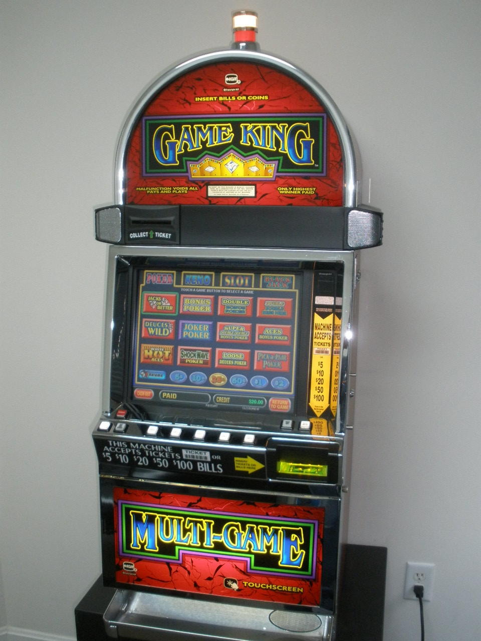 EURO 3215 No deposit at Red Spins Casino