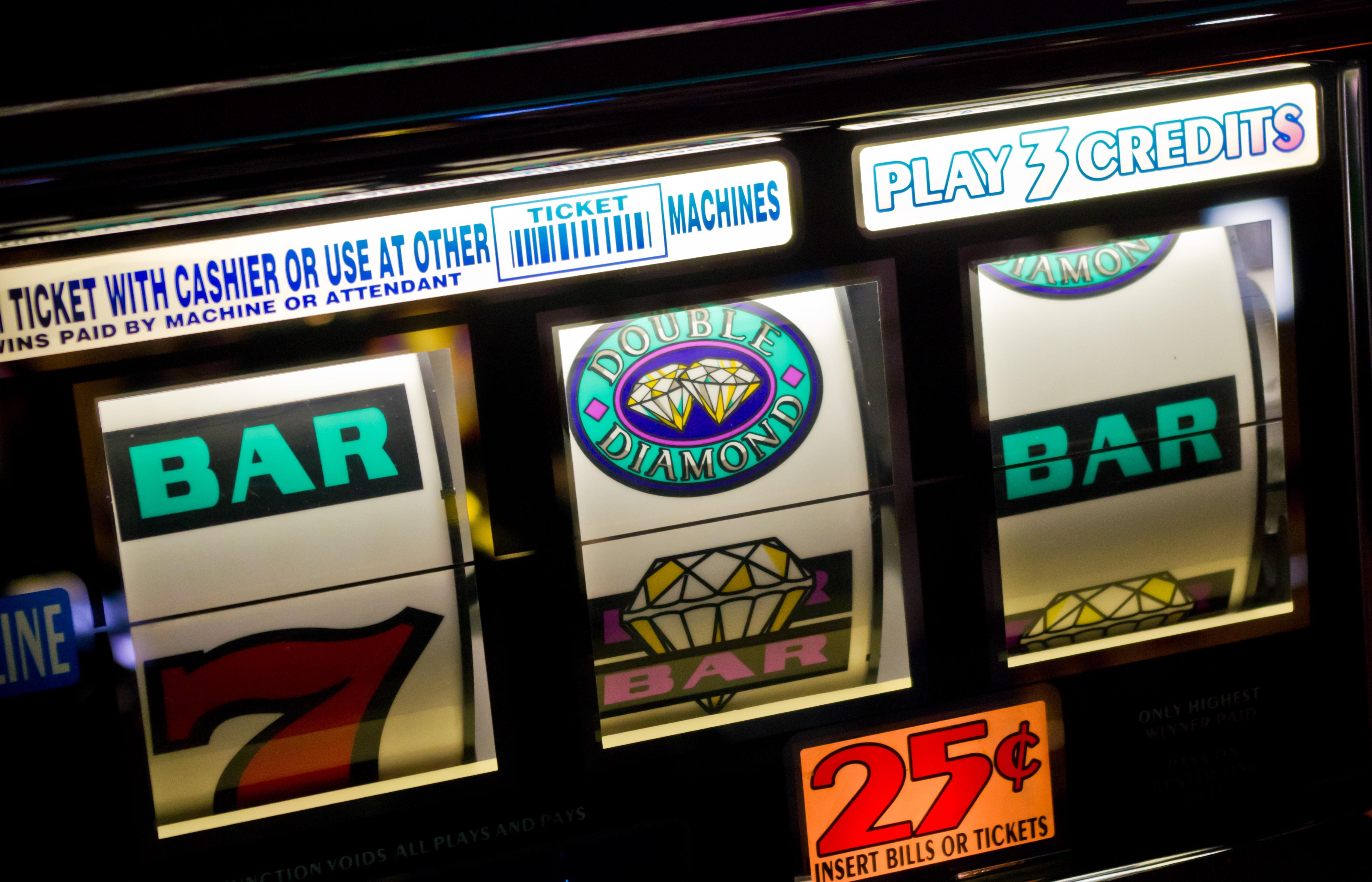 145 Free spins at Vegas Hero Casino