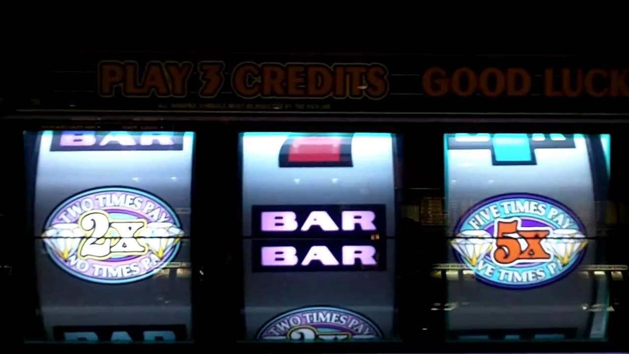 215 Free spins at CasiPlay Casino