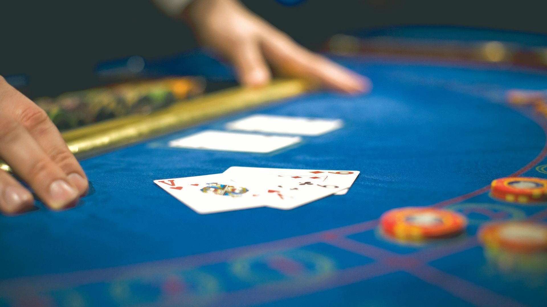 £390 Mobile freeroll slot tournament at Karamba Casino