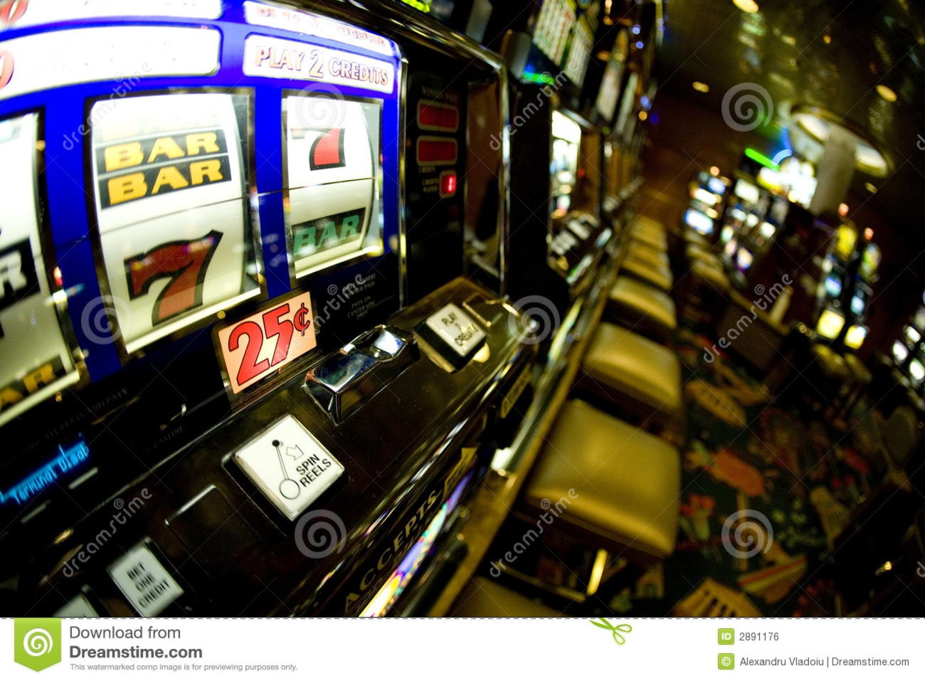 €420 Daily freeroll slot tournament at Party Casino