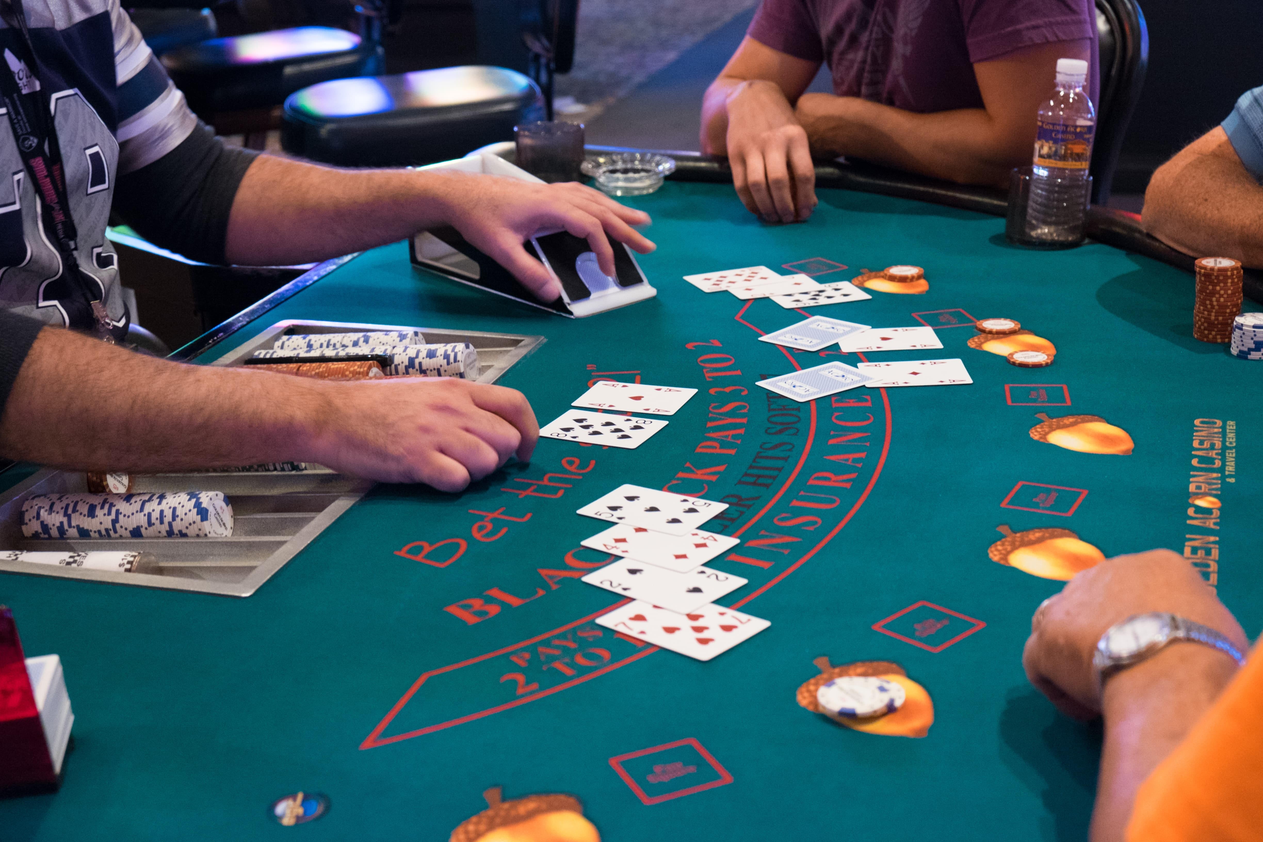 140 Free Spins no deposit casino at Vegas Hero Casino