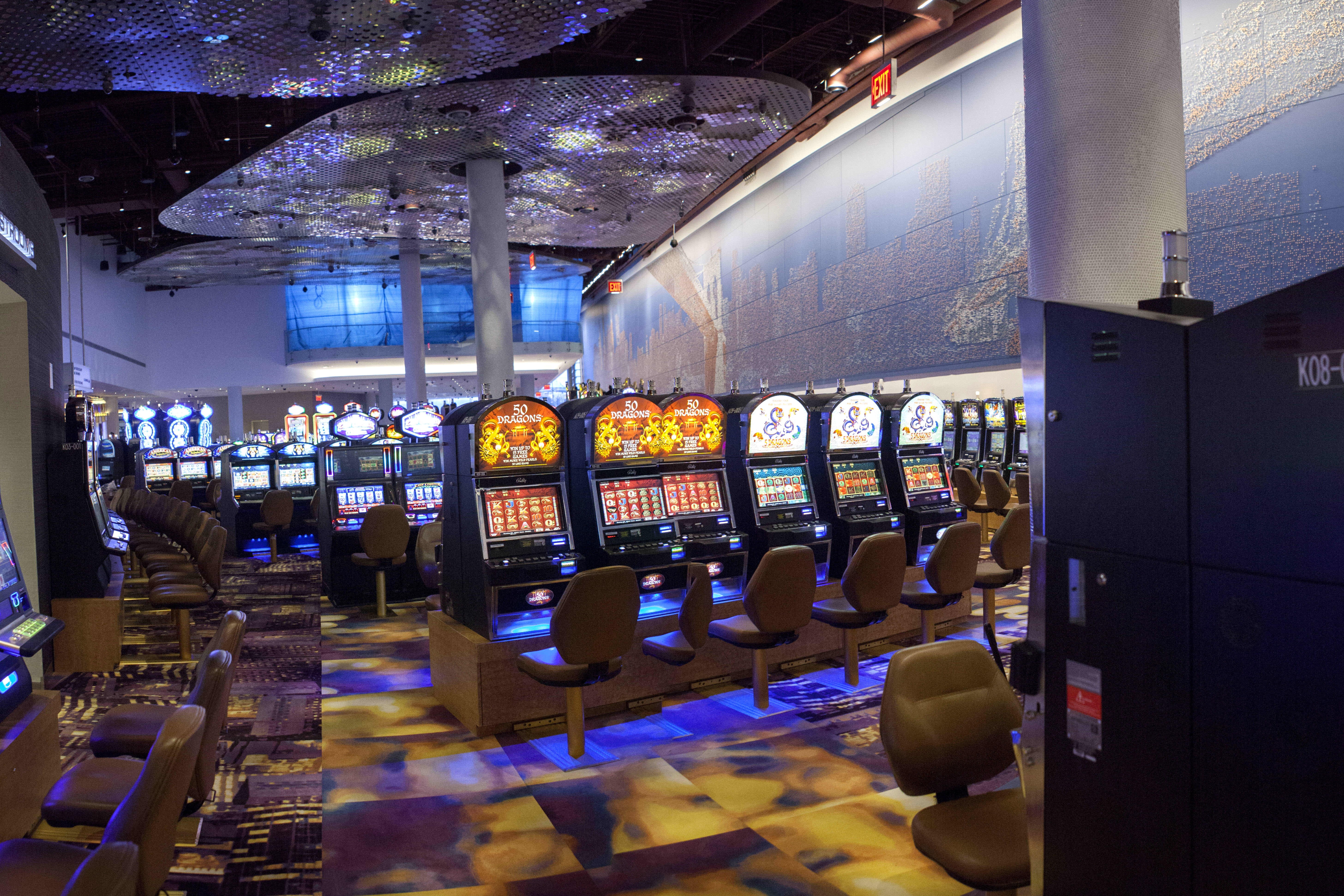 EURO 665 Free Chip Casino at Royal Panda Casino
