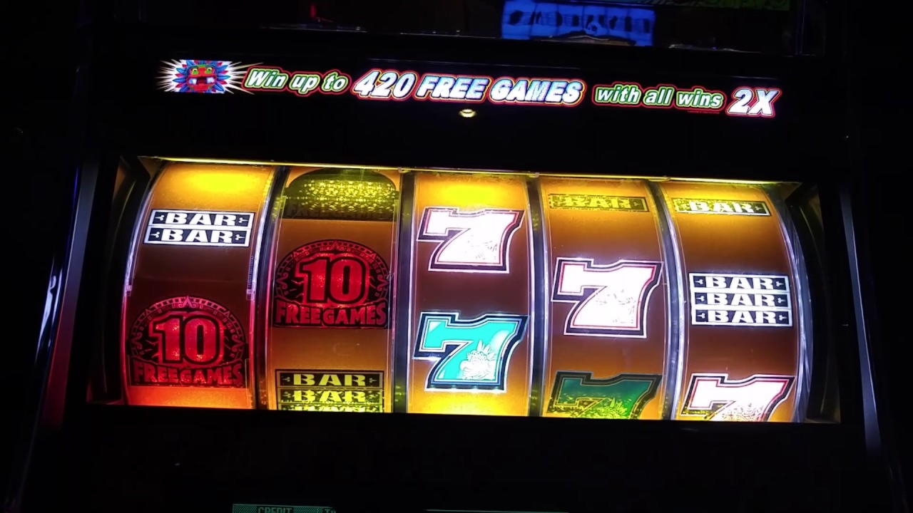 EUR 175 Daily freeroll slot tournament at Wix Stars Casino