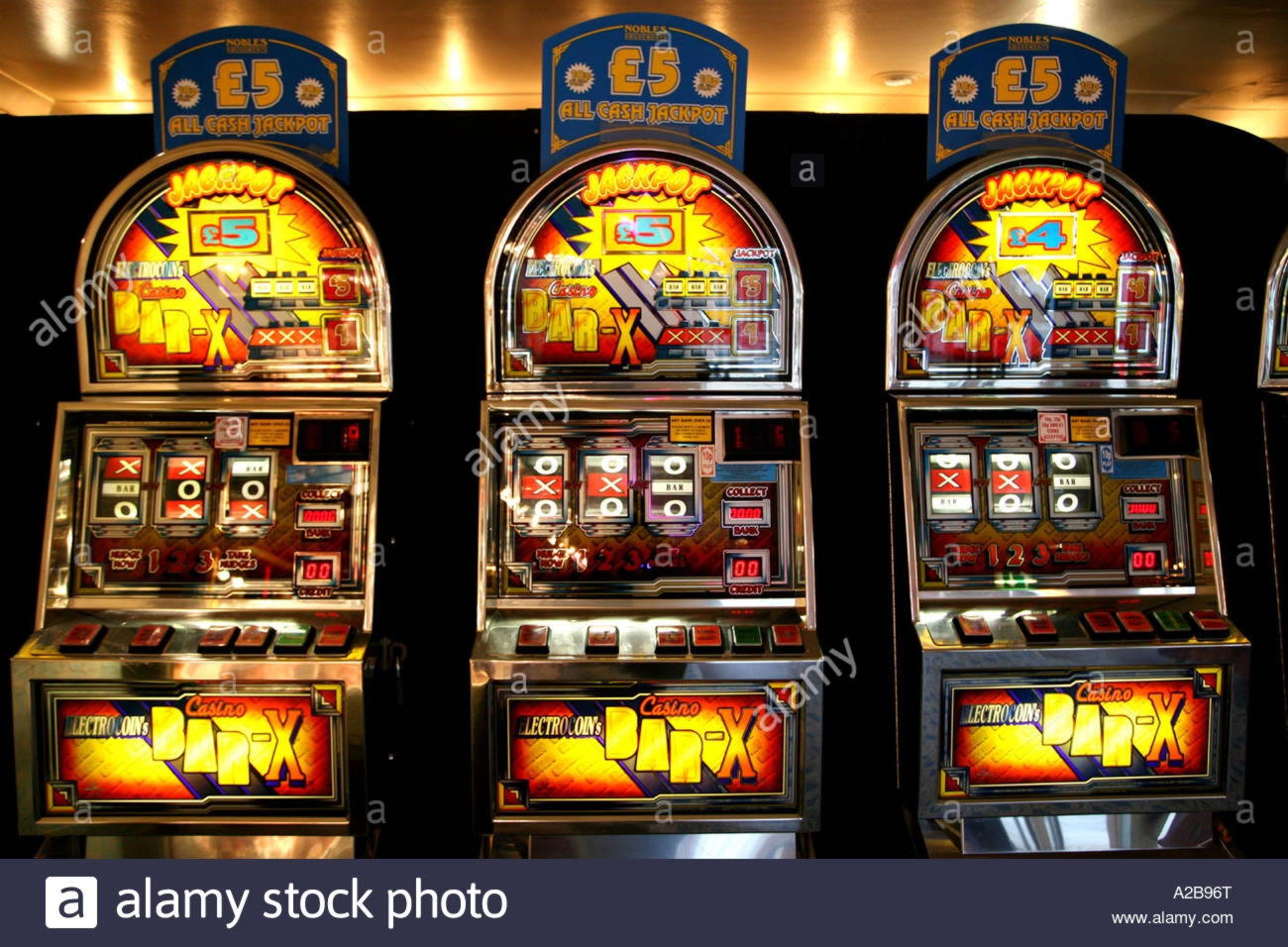 125 Loyalty Free Spins! at Casino Shadowbet