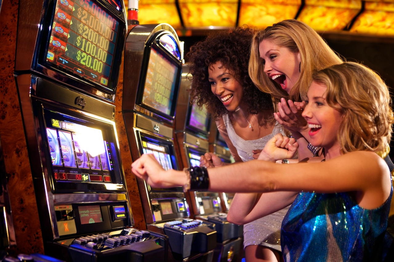 85 free casino spins at Royal Panda Casino