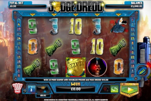 €240 Daily freeroll slot tournament at Casino com