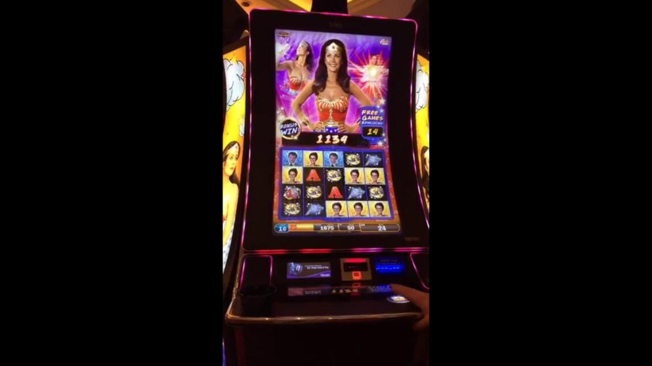 220 Free Spins no deposit at Casino Shadowbet