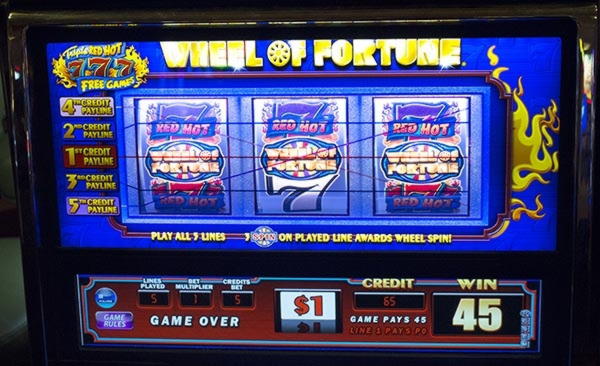 200 Free Spins no deposit at Grandivy Casino